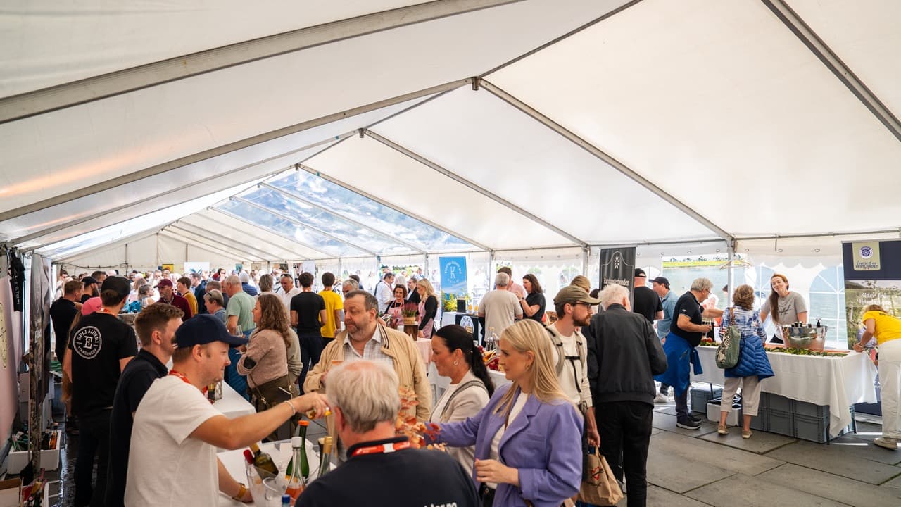 Leie rammetelt på 12m bredde i Bergen, Haugesund, Stord, Førde, Geilo