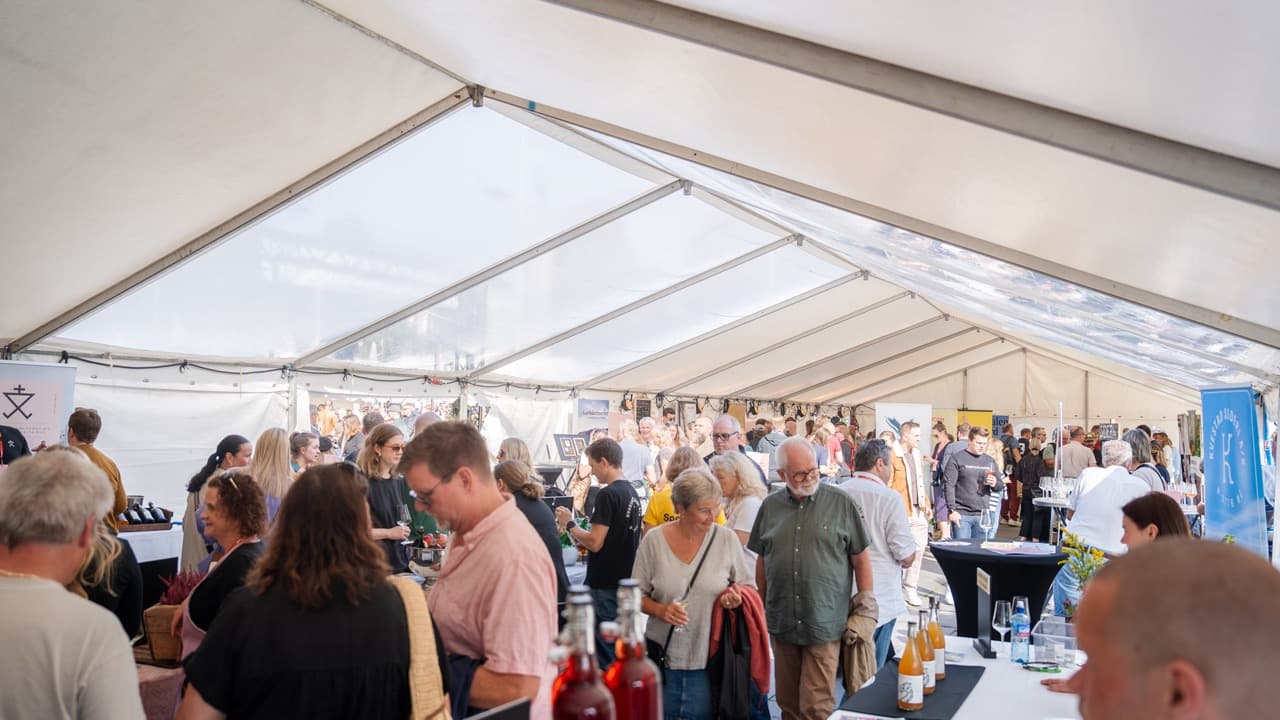 Leie rammetelt på 12m bredde i Bergen, Haugesund, Stord, Førde, Geilo