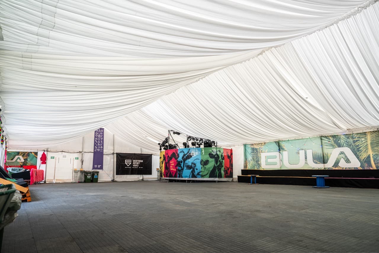 15m bredt rammetelt til leie i Bergen