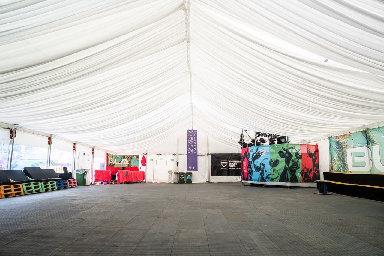 15m bredt rammetelt til leie i Bergen