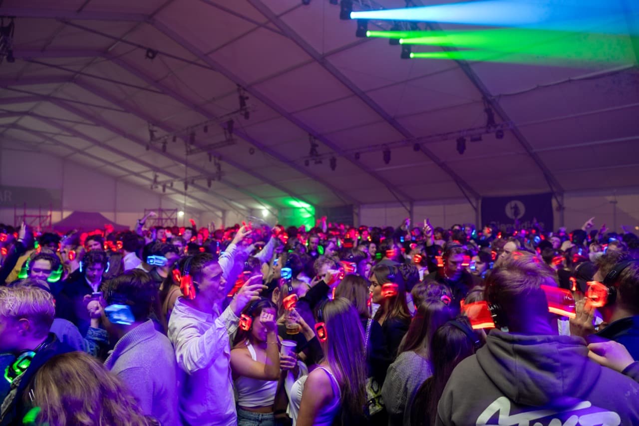 40 bredt rammetelt til leie i Bergen