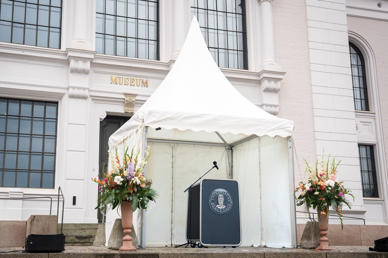 Leie topptelt og pagodetelt i 3x3m i Bergen, Haugesund, Førde, Geilo, Voss