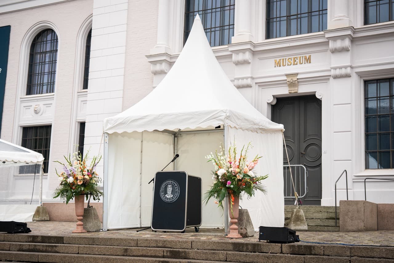 Topptelt i 3x3m
