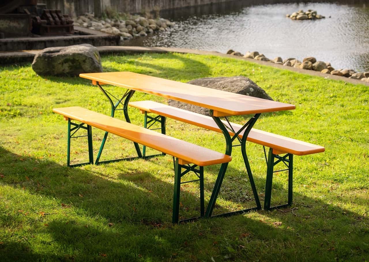 Leie bord og benkesett