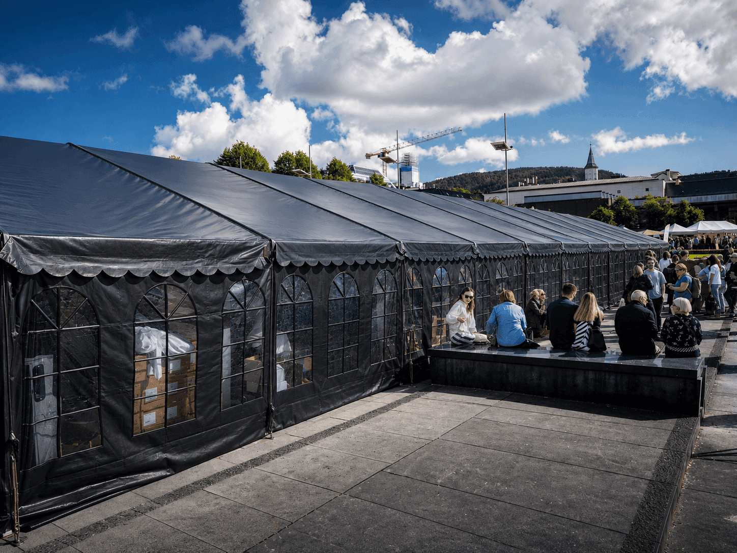 Svarte teltduker til leie i Bergen