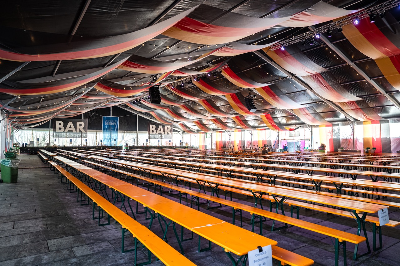 Utleie av bord og benkesett