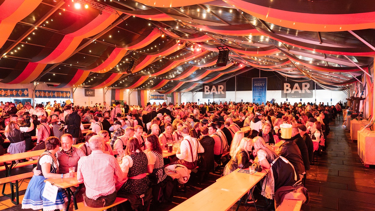 Utleie av bord og benkesett