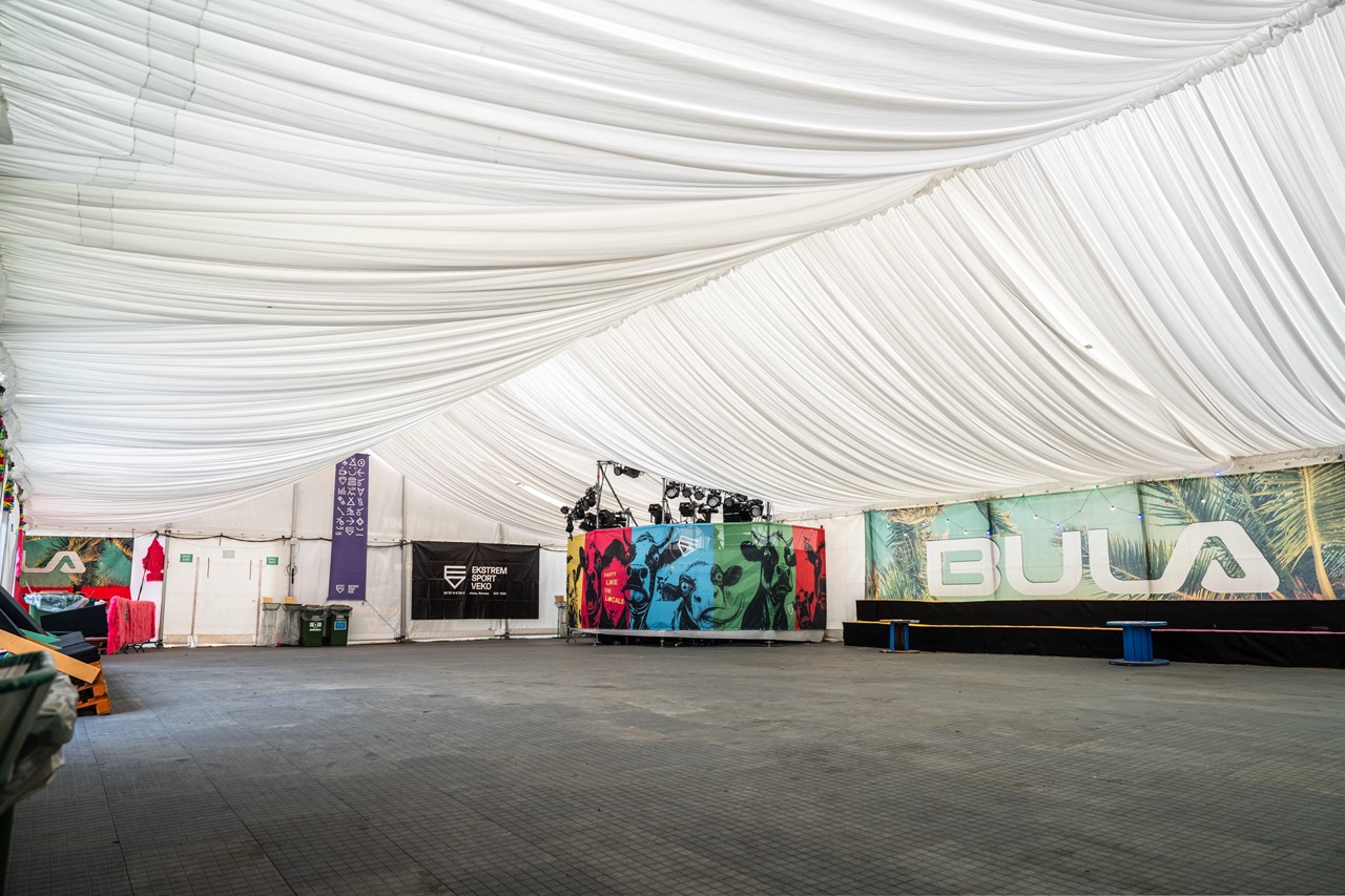 15m bredt rammetelt til leie i Bergen