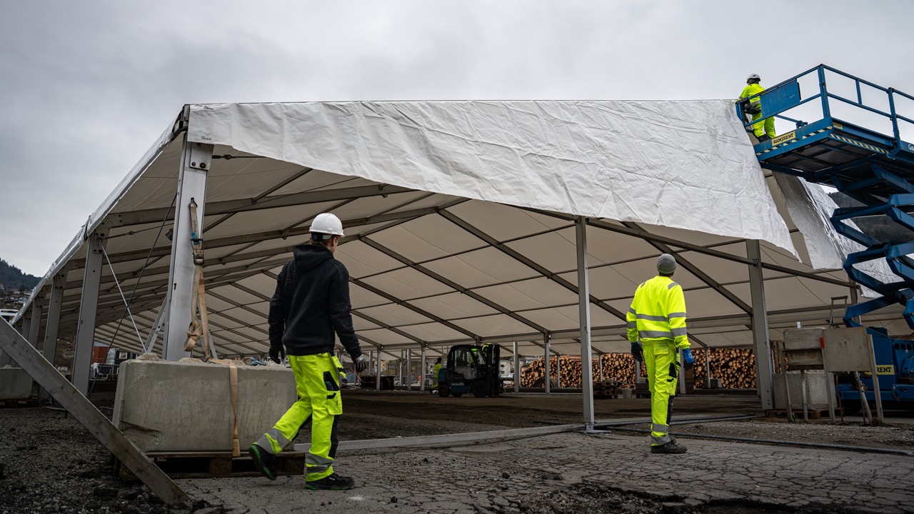 20m bredt partytelt til leie i Bergen