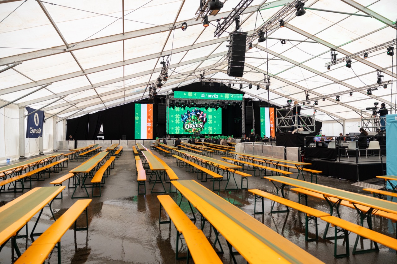 40 bredt rammetelt til leie i Bergen